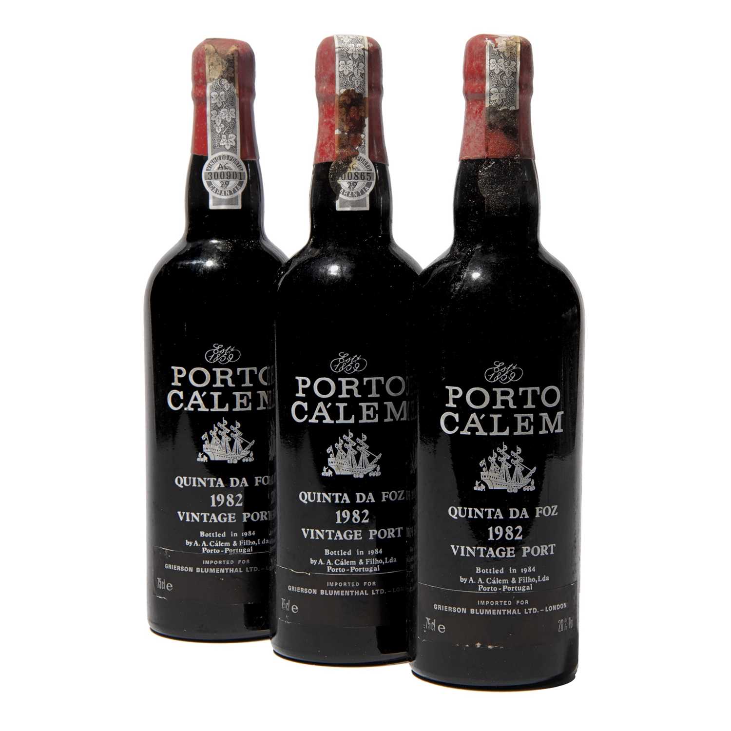 Lot 3 12 bottles 1982 Calem Quinta da Foz