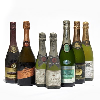 Lot 82 - 7 bottles Mixed Champagne and Sparkling  Wines