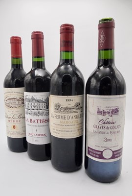 Lot 197 - 16 bottles Mixed Bordeaux and Southern Rhone