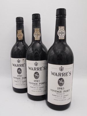 Lot 24 - 10 bottles 1983 Warre