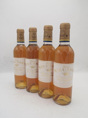 Lot 100 - 24 half-bottles 2001 Ch Rieussec