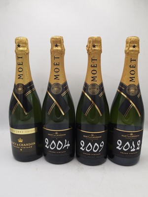 Lot 173 - 4 bottles Mixed Moet et Chandon Grand Vintage