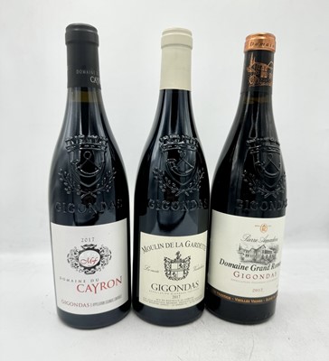 Lot 60 - 12 bottles Mixed Southern Rhone