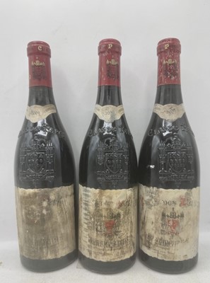 Lot 192 - 6 bottles 2001 Clos des Papes