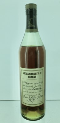 Lot 304 - 1 bottle 1977 Hennessy Silver Jubilee Cognac