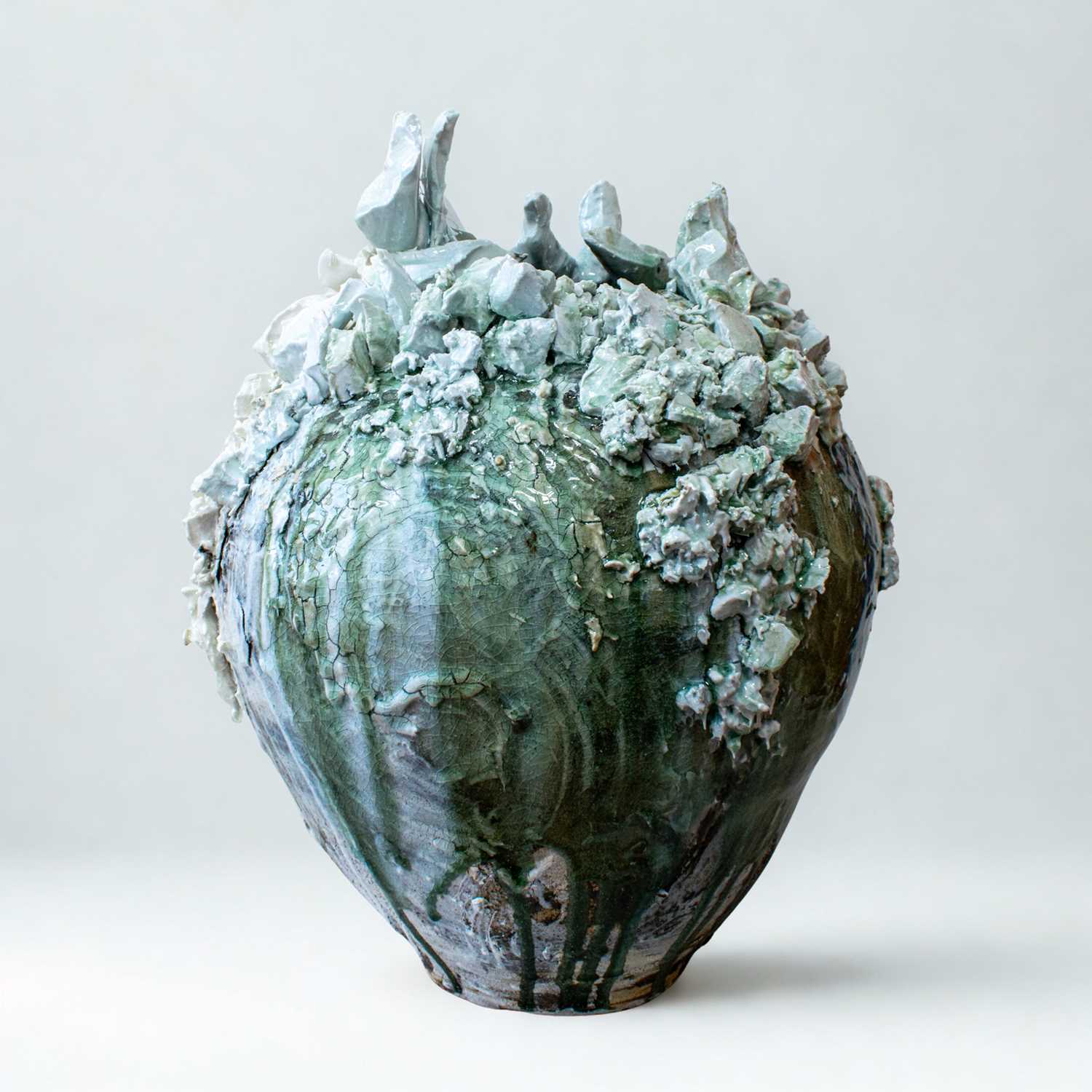 Lot 135 - Akiko Hirai (Japanese 1970-), 'Monumental Moon Jar', circa 2023