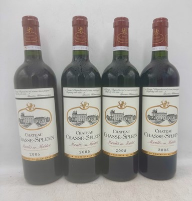 Lot 112 - 12 bottles 2005 Ch Chasse-Spleen