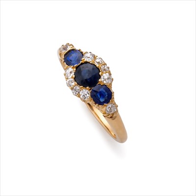 Lot 93 - A late Victorian century sapphire and diamond ring.