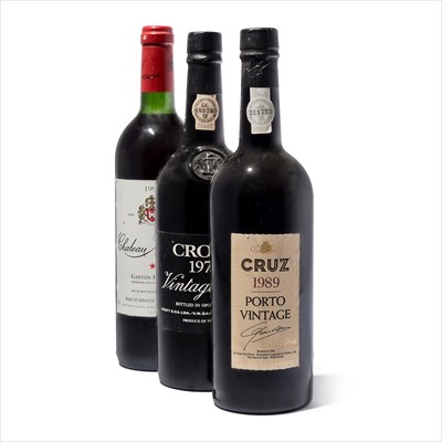 Lot 132 - 3 bottes Mixed Port and Chateau Musar